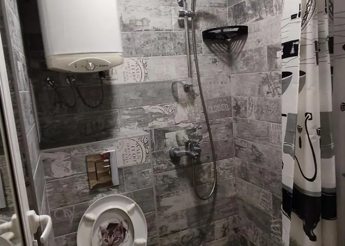 Luxury Neptune Center